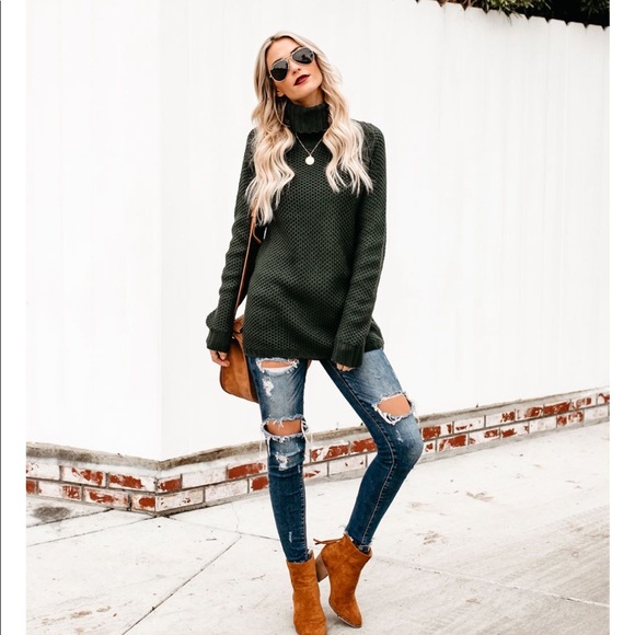 SELMA Slim Fit Turtleneck | Black Moss | - Picture 3 of 8